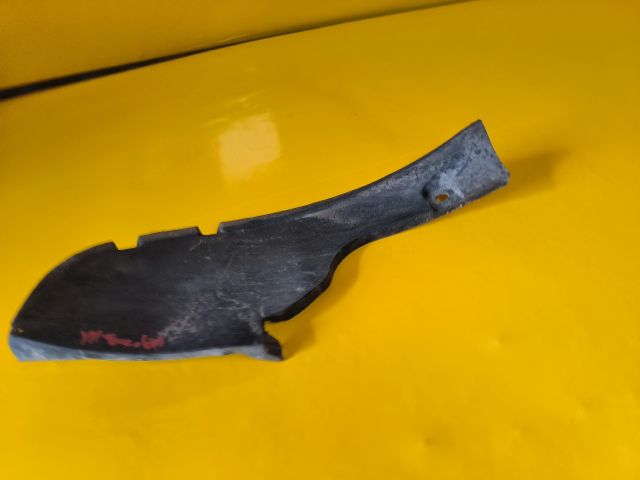 bontott TOYOTA YARIS Jobb hátsó Hátsó Dobbetét (Kerékjárati, Műanyag)