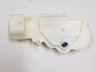 bontott TOYOTA YARIS Jobb hátsó Központizár Motor