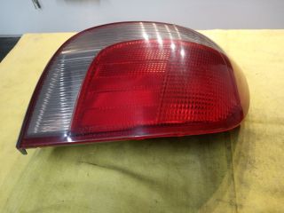 bontott TOYOTA YARIS Jobb Hátsó Lámpa
