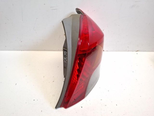 bontott TOYOTA YARIS Jobb Hátsó Lámpa