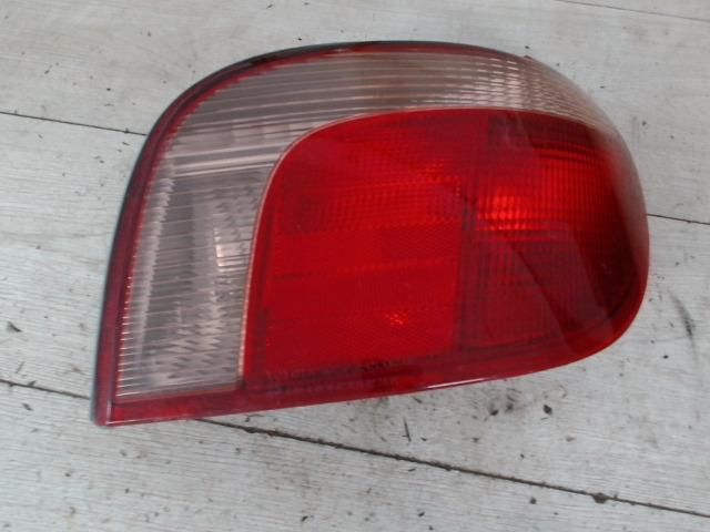 bontott TOYOTA YARIS Jobb Hátsó Lámpa