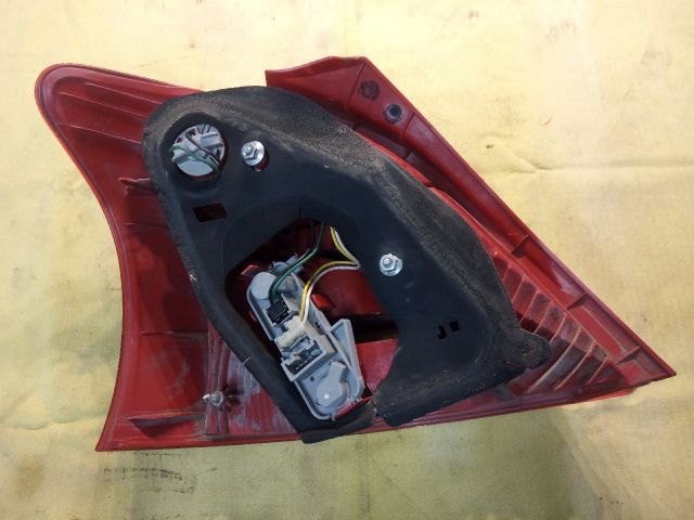 bontott TOYOTA YARIS Jobb Hátsó Lámpa