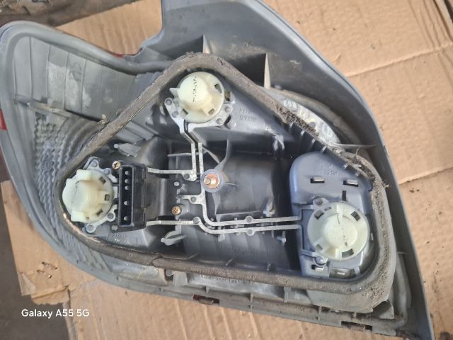 bontott TOYOTA YARIS Jobb Hátsó Lámpa