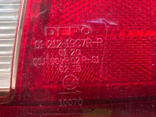 bontott TOYOTA YARIS Jobb Hátsó Lámpa