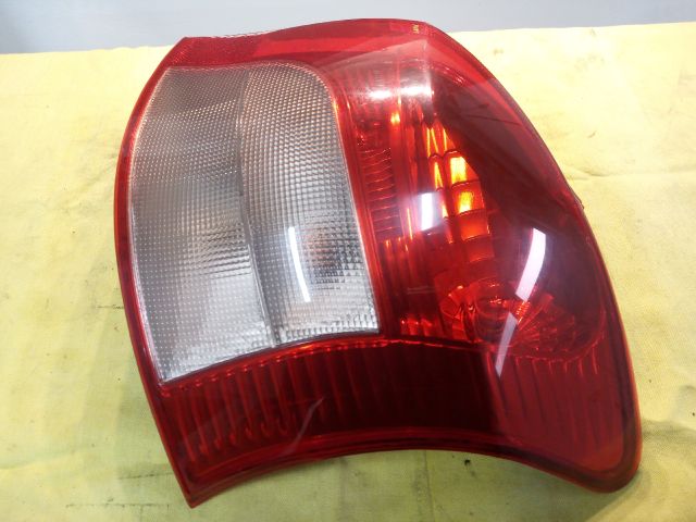 bontott TOYOTA YARIS Jobb Hátsó Lámpa