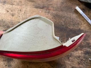 bontott TOYOTA YARIS Jobb Hátsó Lámpa