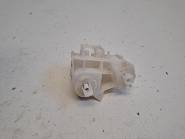 bontott TOYOTA YARIS Jobb hátsó Lökhárító Tartó (Műanyag)