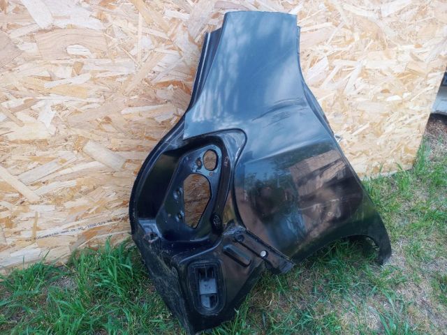 bontott TOYOTA YARIS Jobb hátsó Negyed Karosszéria Csomag