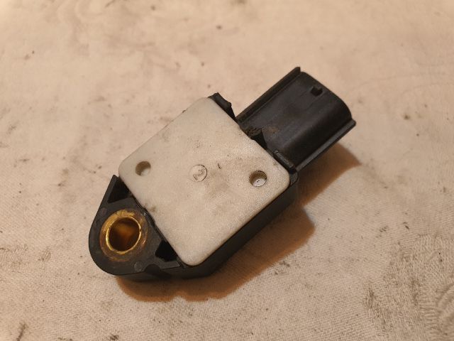 bontott TOYOTA YARIS Jobb hátsó Oldal Ütközés Érzékelő