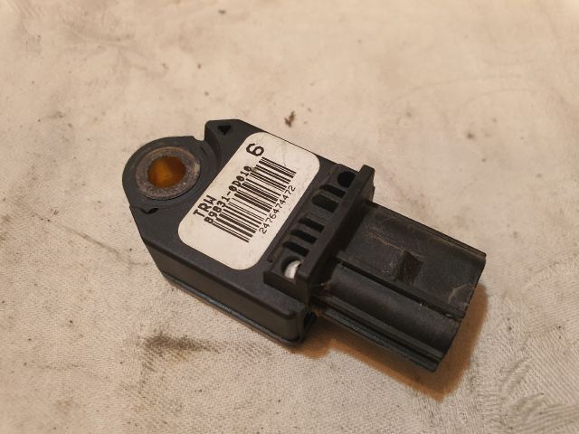 bontott TOYOTA YARIS Jobb hátsó Oldal Ütközés Érzékelő