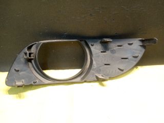 bontott TOYOTA YARIS Jobb Ködfényszóró Lámpakeret