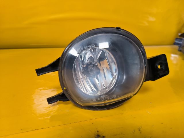 bontott TOYOTA YARIS Jobb Ködfényszóró