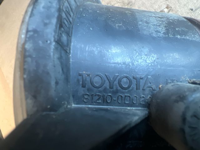 bontott TOYOTA YARIS Jobb Ködfényszóró
