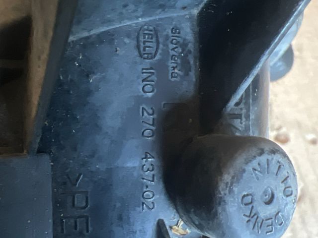 bontott TOYOTA YARIS Jobb Ködfényszóró