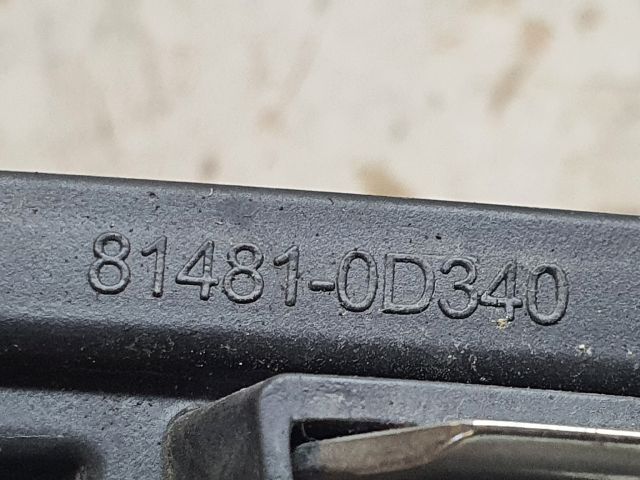 bontott TOYOTA YARIS Jobb Ködlámpa Rács