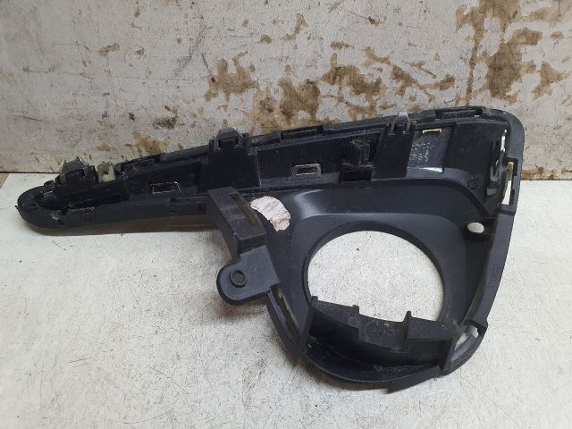 bontott TOYOTA YARIS Jobb Ködlámpa Rács