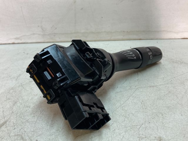 bontott TOYOTA YARIS Jobb Kormánykapcsoló Ablaktörlő