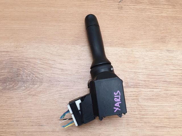 bontott TOYOTA YARIS Jobb Kormánykapcsoló Ablaktörlő