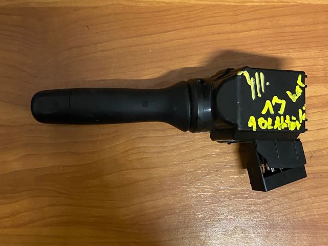 bontott TOYOTA YARIS Jobb Kormánykapcsoló Ablaktörlő