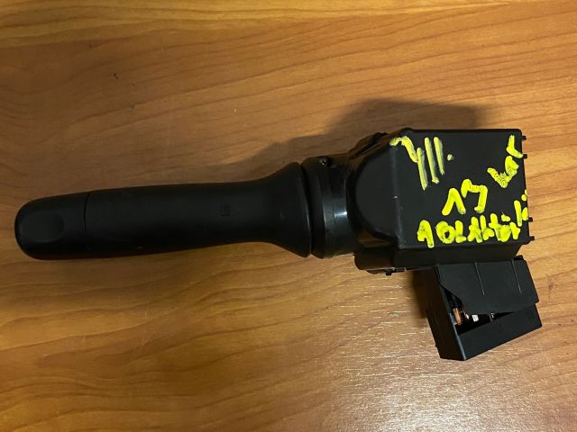 bontott TOYOTA YARIS Jobb Kormánykapcsoló Ablaktörlő