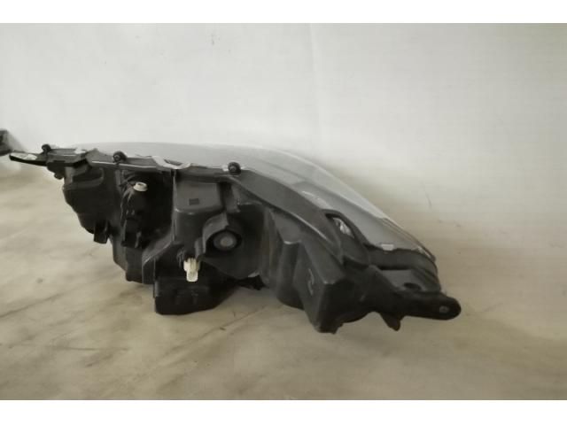 bontott TOYOTA YARIS Jobb Ledes Fényszóró