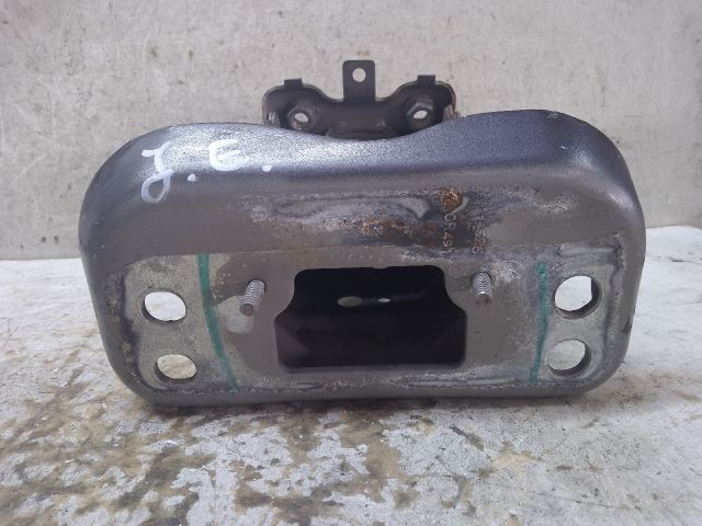 bontott TOYOTA YARIS Jobb Lökhárító Tartó Nyúlványvég