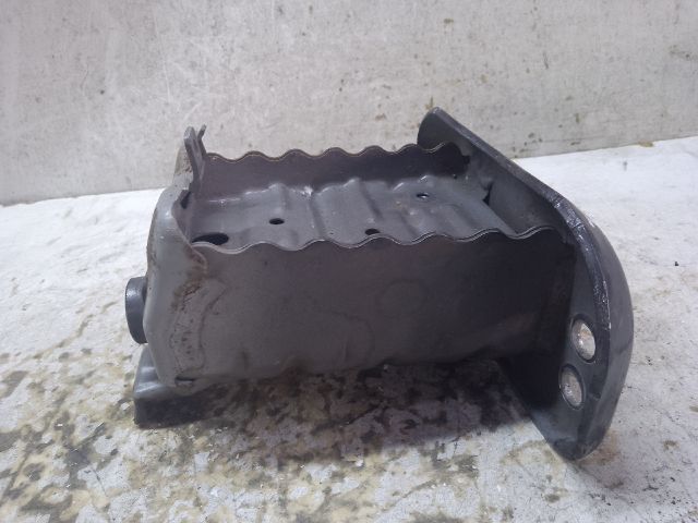 bontott TOYOTA YARIS Jobb Lökhárító Tartó Nyúlványvég