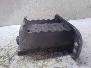 bontott TOYOTA YARIS Jobb Lökhárító Tartó Nyúlványvég