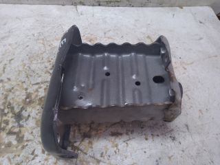 bontott TOYOTA YARIS Jobb Lökhárító Tartó Nyúlványvég