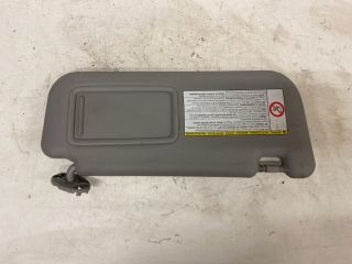 bontott TOYOTA YARIS Jobb Napellenző