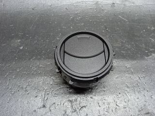 bontott TOYOTA YARIS Jobb Szellőző