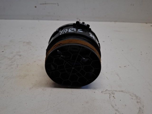 bontott TOYOTA YARIS Jobb Szellőző