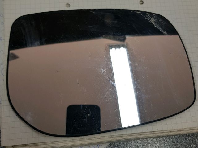 bontott TOYOTA YARIS Jobb Tükörlap