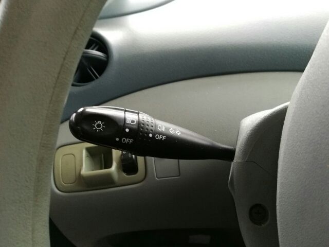 bontott TOYOTA YARIS Kézifék Szoknya