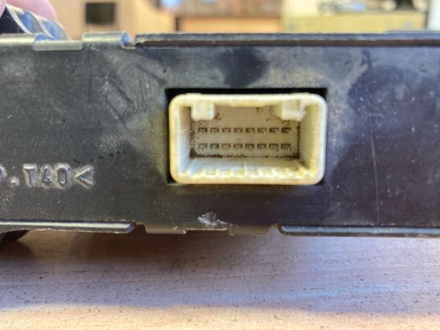 bontott TOYOTA YARIS Klíma Kapcsoló