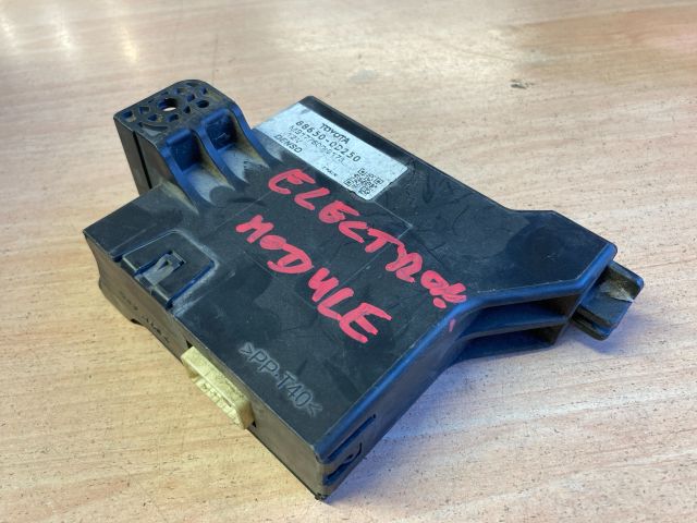 bontott TOYOTA YARIS Klíma Kapcsoló