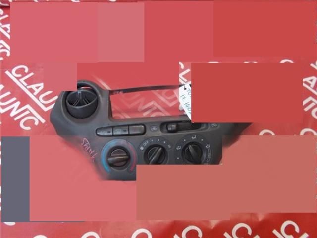 bontott TOYOTA YARIS Klíma Kapcsoló