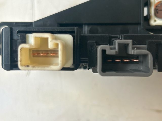 bontott TOYOTA YARIS Kombinált Kapcsoló