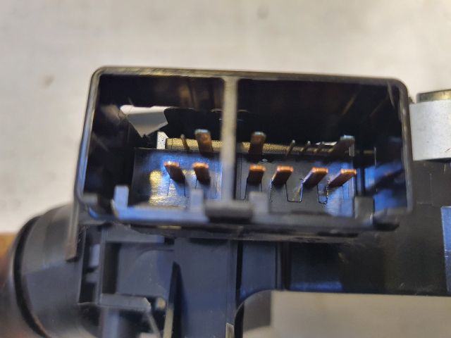 bontott TOYOTA YARIS Komplett Kormánykapcsoló (Bajuszkapcsoló)