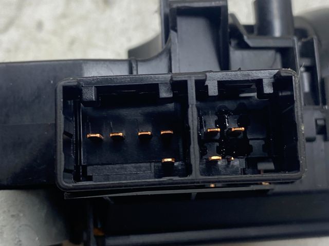 bontott TOYOTA YARIS Komplett Kormánykapcsoló (Bajuszkapcsoló)