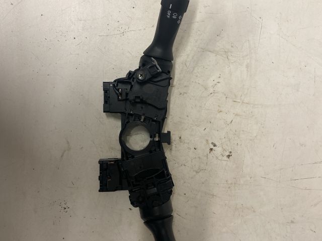 bontott TOYOTA YARIS Komplett Kormánykapcsoló (Bajuszkapcsoló)