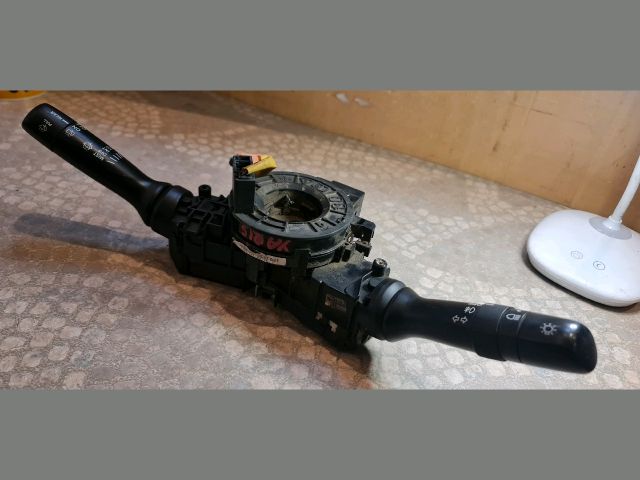 bontott TOYOTA YARIS Komplett Kormánykapcsoló (Bajuszkapcsoló)