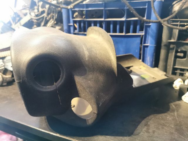 bontott TOYOTA YARIS Komplett Kormányoszlop Burkolat