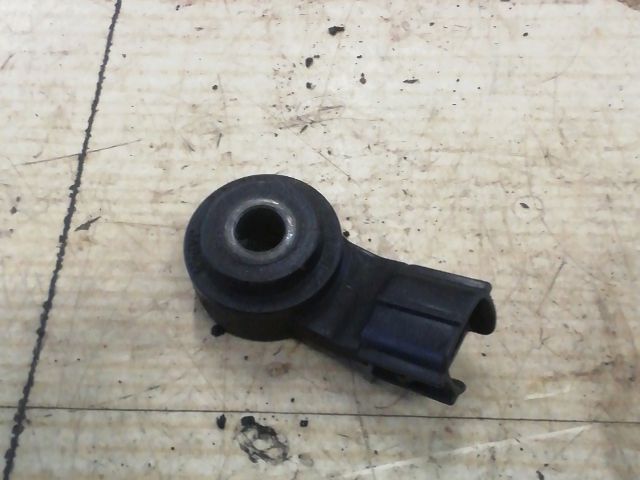 bontott TOYOTA YARIS Kopogás Jeladó