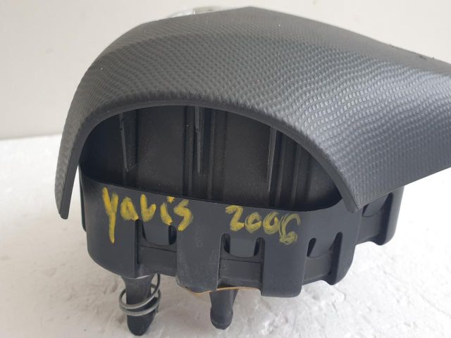 bontott TOYOTA YARIS Kormánylégzsák