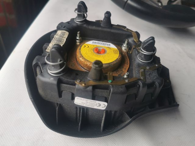 bontott TOYOTA YARIS Kormánylégzsák