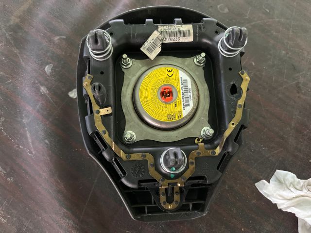 bontott TOYOTA YARIS Kormánylégzsák