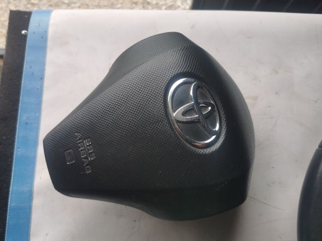 bontott TOYOTA YARIS Kormánylégzsák