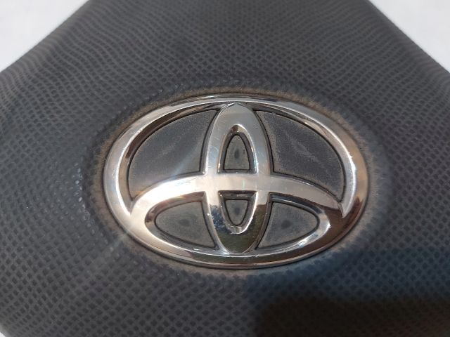 bontott TOYOTA YARIS Kormánylégzsák