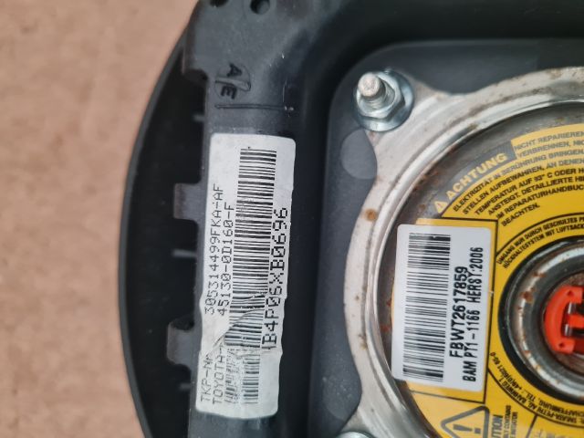 bontott TOYOTA YARIS Kormánylégzsák